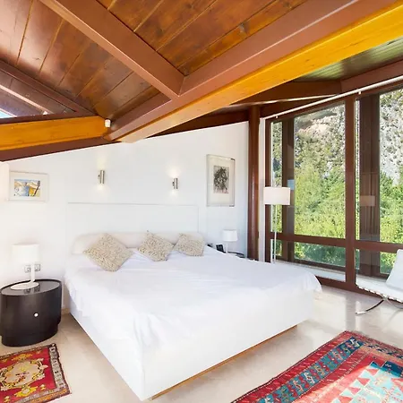 Sleeps 8 Pool Air Con Wifi Dalyan