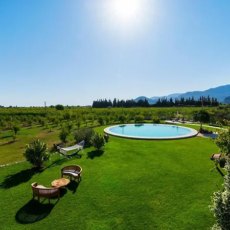 Sleeps 8 Pool Air Con Wifi *